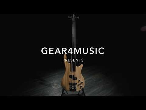 Chicago Fretless Bass Guitar, Natural | Gear4music demo