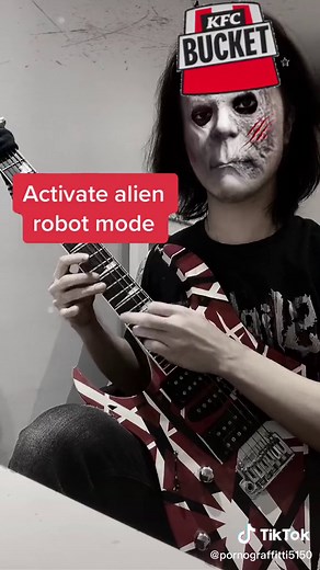 Buckethead Jordan Solo: A Guitar Hero Challenge