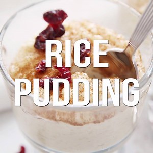 People seem to either love or hate rice pudding. But have you ever tried to make it in a rice cooker or Instant Pot?!!? Get the full directions here: www.thirtyhandmadedays.com/rice-cooker-rice-pudding/ | 30 days