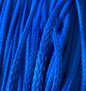 [Hot Item] Ultra High Molecular Weight Polyethylene Rope/UHMWPE Cord/Hmpe for Mooring Lifting Slings