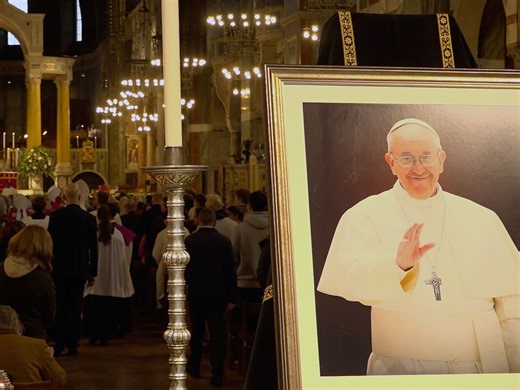 Pope Francis’s body goes on public display as mourners gather ahead of funeral