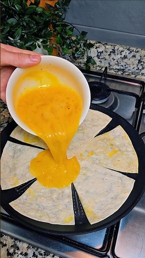 Quick & Easy Egg Tortilla Breakfast Sandwiches 😱 | Viral Breakfast Hack!