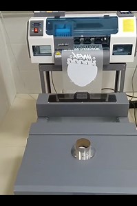 DTF XP-600 (1') machine 🚀 Key Specifications: ✅ Print Head: Dual Epson XP600 ✅ Mother Board: SunYung ✅ Speed: 6-8sqm/h (6pass), 4-5sqm/h (8pass) ✅ Ink: Water-Based Pigment Ink, CMYK White ✅ Max Print Width: 33cm ✅ Software: Maintop 6.1 | DSK Stamp & Heat Transfer Sales and Services