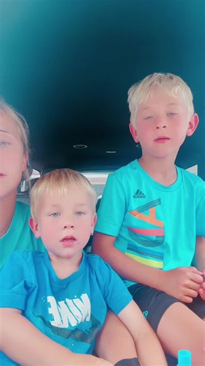 Back with another taste test as Braxton calls them! All chaos with these boys! 🤣 if you haven’t tried the pickled tater tot’s, you should! 🤤