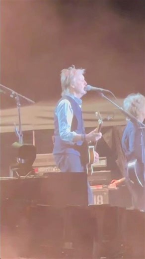 ‘Ob-La-Di-, Ob-La-Da’ (Life Goes On)-Paul McCartney #thebeatles #classicrock #folkmusic #wings #song