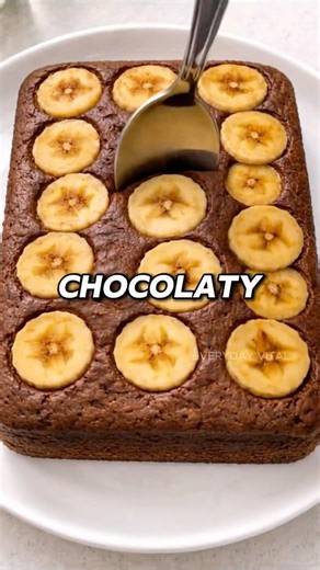 No Flour Chocolate Banana Cake?! 🍌🍫 Soft, Healthy & So Easy! #quickrecipes #recipe