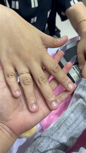 Client kong tinatangihan ng ibang Nail Salon | Fabulash and Nail by Me - VENUS