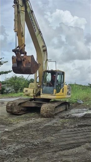 Komatsu PC200 LC Field Test – Is It Working Perfectly?