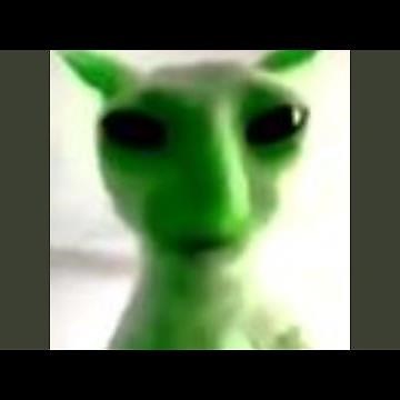 Alien Cat Green