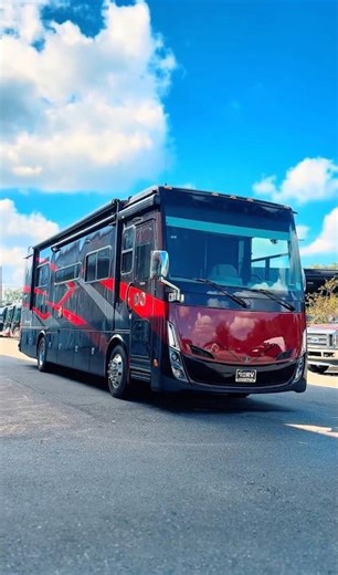 2020 TIFFIN ALLEGRO BREEZE 33 BR / Compact in size but big on luxury and performance.