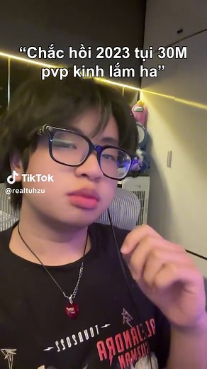 Tuhzu và các thần đồng Blox Fruits thời xưa