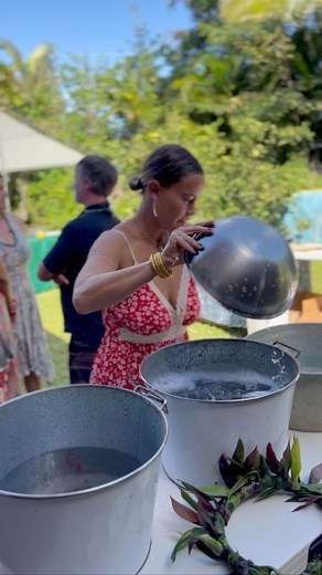 It was so much fun celebrating the Makahiki Season with our community and our Keiki. The Makahiki season is the ancient Hawaiian New Year festival. Singing, dancing, sharing food, and making Poi with Uncle @georgekahumoku was a real blessing .🌈🌺🌴🌎 🌈🌺🌴🌎 #makahikiseason . . . #hawaii #gretchenrhodes #instareels #aloha #georgekahumoku #poi #taro #instagood #hawaiilife #luckywelivehawaii #gratitude #mahalo #mahalohawaii #rainbowisland #maui #rainbow | Gretchen Rhodes