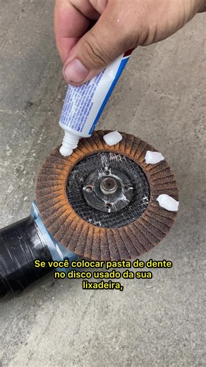 Coloquei pasta no disco usado e me surpreendi #ideiascriativas #ferramentas #esmerilhadeira #limpeza