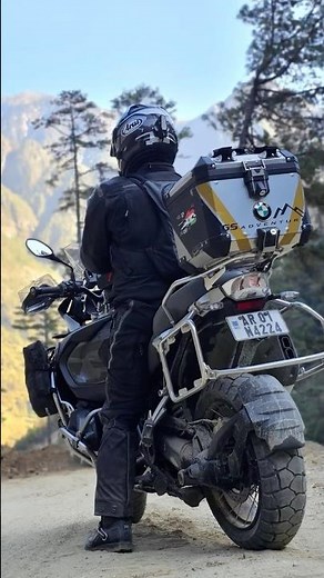 Installing new Top Box Trekker Outback Evo58 litres from Givi ..😉