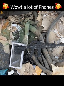 618K views · 5K reactions | So Lucky! i found many phones - iPhones, Samsung Galaxy, Oppo - Reels | JaiPhone | Facebook