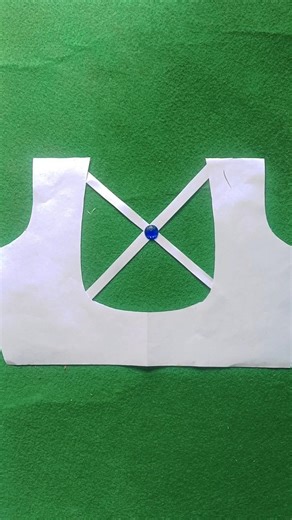 new model blouse back neck design cartting #blouse #art #shortvideo #fashion#viral #viralvideo