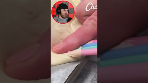 A clever pizza food hack that makes preparation easier