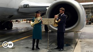 Lufthansa orchestra takes off