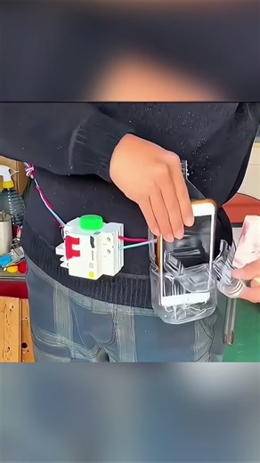 Brilliant tricks using ordinary bottles!