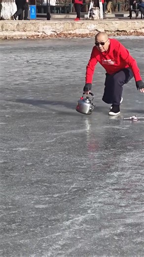 Insane Tea Kettle Curling Skills on Ice! 🥌​#TechTalks​#Innovation​#SmartSolutions