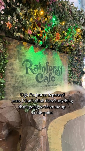 A visit to the Rainforest Cafe is even more special when Cha! Cha! stops by. ❤️🐸 | Rainforest Cafe