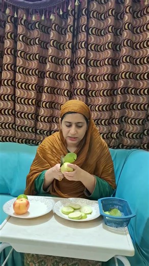 Cutting Fruit Without Sight