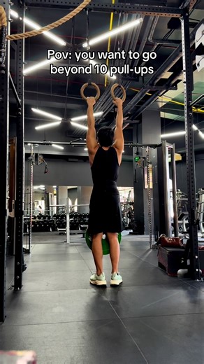 Ring pull-ups and weighted pull-ups helped me double my pull-up reps. When you reach 7 to 10 regular pull-ups, start doing low rep with weights it will help make normal pull-ups become easy #gym #fitness #pullups