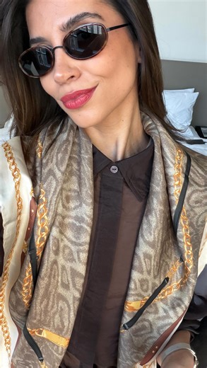 SARRA on Instagram: "How I style my bouncy long bob for a chic and elegant finish 💁🏻‍♀️ feat the @colorwowhair mousse for some body and volume 💃🏻 Comment je sèche et coiffe mon carré long pour un fini chic, élégant et plein de mouvements 💋 Au début j’ai utilisé la mousse pour cheveux @colorwowhair pour un max de volume 🫶🏻 #lob #longbob #bob"