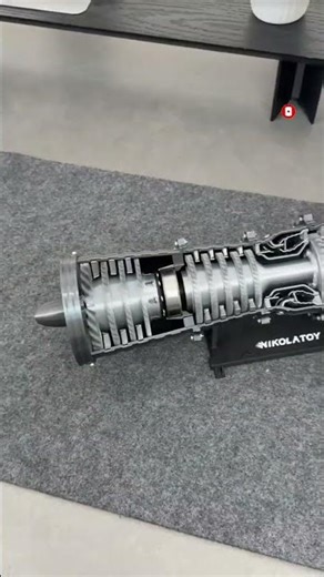 This Realistic Aircraft Engine Looks 100% Real 🤯