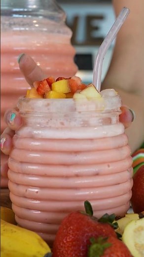Have Fruits? Make a Easy and Delicious CREAMY AGU FRESCA DE FRUTAS, it’s Seriously the BEST!