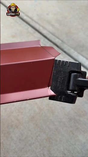 Perfect Metal Flashing Corner Cut – Fast & Accurate Roofing Trim Hack!