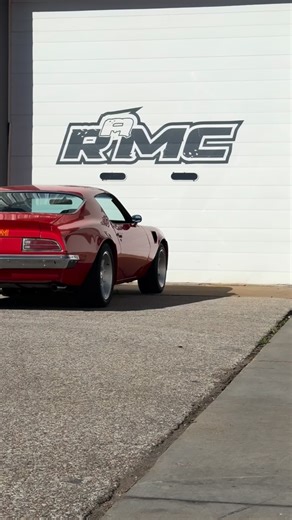 Nothing beats the look of a 2nd Gen Trans Am. #firebird #formula #transam #black #bandit #special #edition #special_edition #american_muscle #smokeyandthebandit #burt_reynolds #american_classic #musclecars #pontiac_firebird_transam #barnfind #fbody #americanmuscle #transamofinstagram #transams_of_instagram #carsofinstagram #pontiaclife #pontiaconly #pontiactransam #pontiacfirebird #hotrod #firebirdlife | Restore a Muscle Car