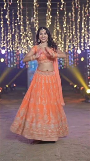 Disco dance 🕺 with girls 🧒