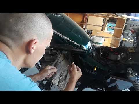 Suzuki GZ250 Maintenance and Repairs