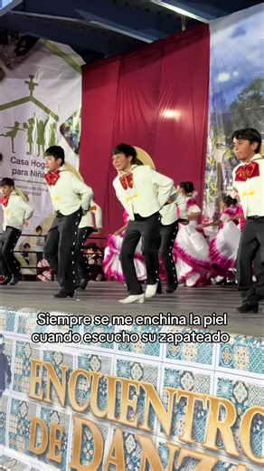 El folklor lo disfruto así 💙 #danzafolklorica #jarabecolimote #colima #folklor