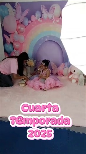 👋✨ ¡Hola mamis y papis de todo el mundo! Hoy por fin conoceremos a la modelito ganadora del Puesto 1 de la Cuarta Temporada 2025 de World Model Kid, directamente desde Filipinas 🇵🇭🌟 🎉 ¡Felicitaciones a nuestra gran ganadora! Su esfuerzo, talento y encanto la llevaron a lo más alto del concurso. 📸✨ En este video podrás ver un poco del backstage de la increíble sesión de fotos que realizamos, llena de magia, alegría y momentos únicos. 🌟 ¡Acompáñanos en esta experiencia inolvidable! #worldmo