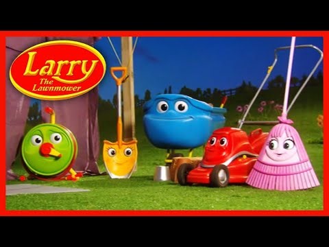 "Larry and the Musical Tools" | Larry The Lawnmower