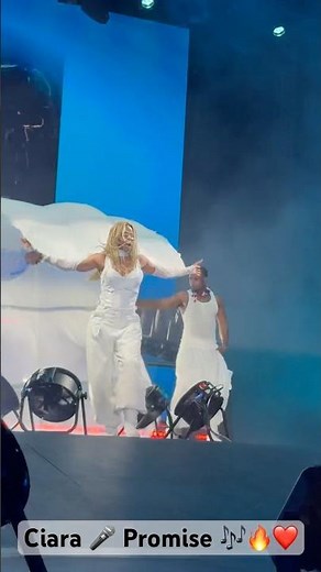 Ciara 🎤 Promise 🎶 - Live