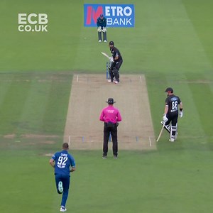 ➡💥 Nip-backer perfection 😍 Catch Up Highlights: http://ms.spr.ly/601295TGK | England Cricket