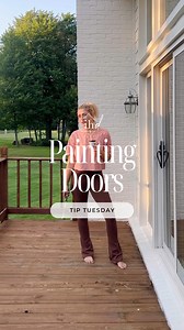 34K views · 42 reactions | Tip Tuesday ✨ Wondering what color to paint the edges of your doors?? Always the color you see from INSIDE the room! Bonus tip: use emerald urethane trim enamel paint from Sherwin Williams and add faux reeded glass film for extra privacy! Comment DOOR for the link to my fave $9 film! #diy #girlswhodiy #diytipsandtricks #diytips #tiptuesday #itshoneydone | It's Honey Done | Facebook