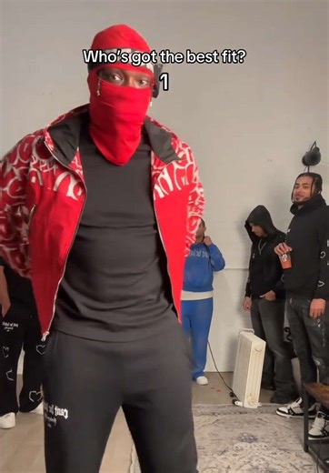 Who’s your favourite, mines 1 #outfit #Runway #catwalk #model #mobi1 styled by can’t be labled @TVT @Jay Splitz @Frettz_Music @chantelle park @itsshanelle @sirus the nMe