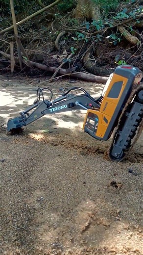 MISSION IMPOSSIBLE! 😱 RC Excavator vs Deep Sand