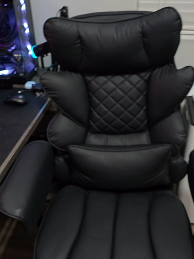 Upgrade Your Comfort with This Big and Tall Office Chair