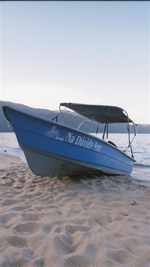 R O M A on Instagram: "Na Dúvida, Ame! 2025/2026 - Itaoca - Paraty Fujifilm Superia X-tra 400 - Canon EOS 650 - Canon 28mm 1.8"