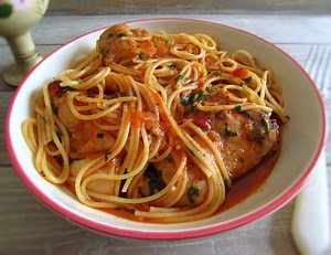 Stewed rabbit with spaghetti Recipe | Food From Portugal