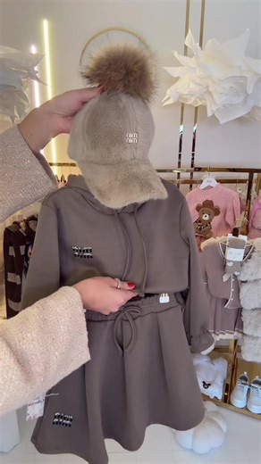 Little V (@mylittle_v)’s videos with original sound - Little V