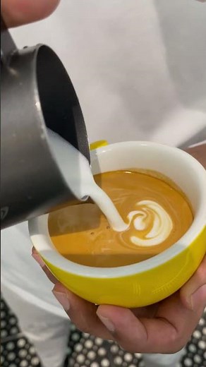 Perfect Swan Latte Art Tutorial 🦢☕ #coffee #shorts #latteart #baristaali
