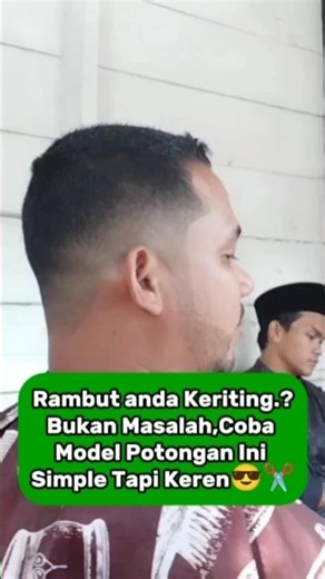 Rambut anda keriting parah,coba potong model ini, simple tapi rapi.