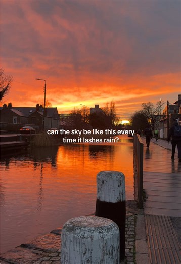 we’re on a floating rock fr #dublin #irishweather #ireland #irish #sky