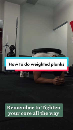 How to do weighted planks! #gymtok#planking#plankchallenge#plank#coreworkout